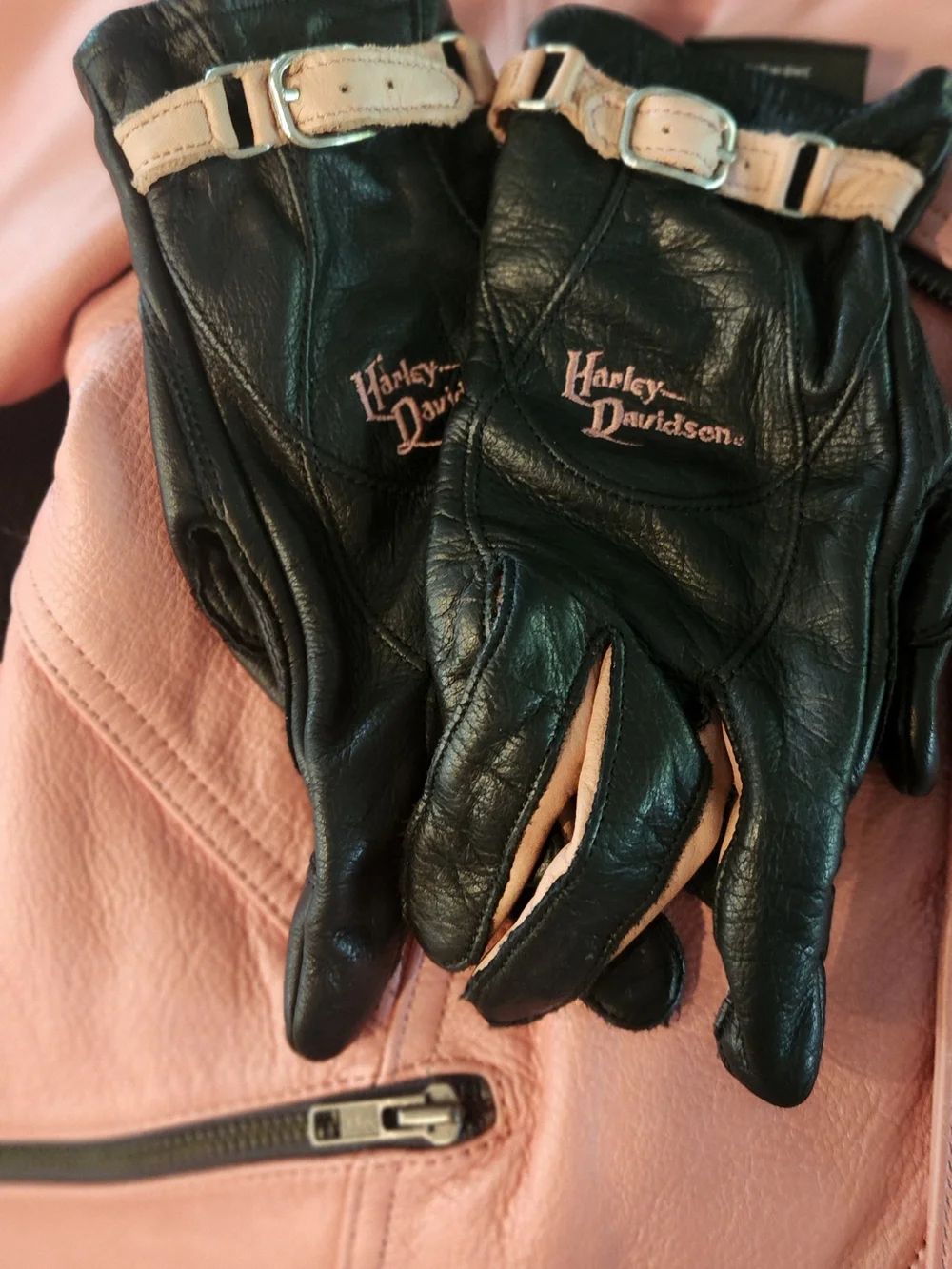 Harley-Davidson Black Leather Gloves with Pink Accents